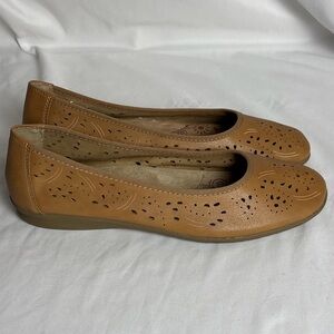 Earth Spirit Shoe Women's Sz 9.5 Brown Slip On Gelron 2000 Cutout Comfort Loafer
